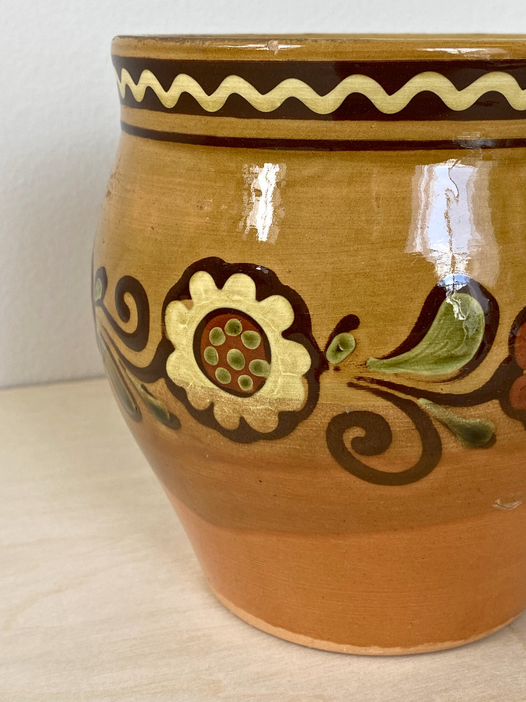 1970s Ukrainian Vassylkiv Maiolica Ceramic Pot